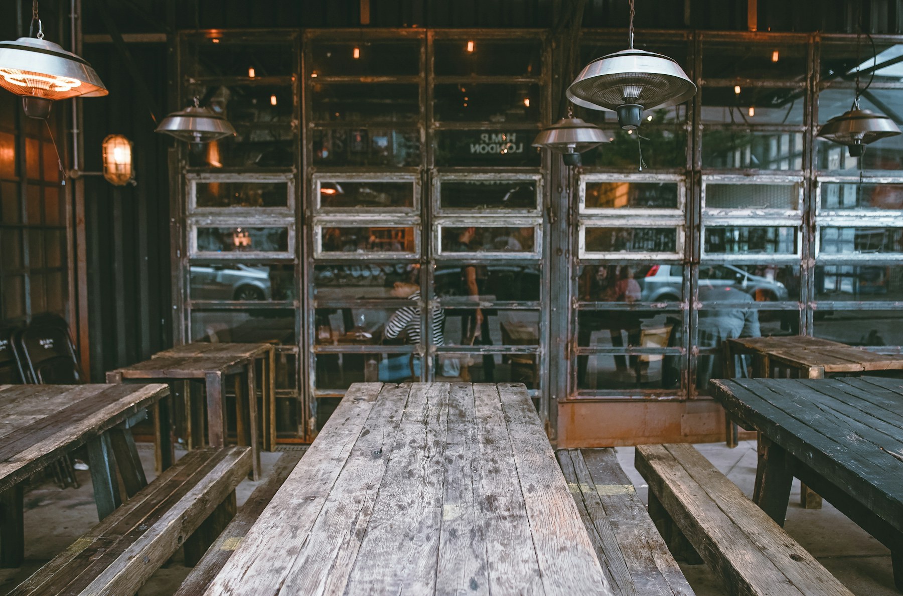 Ambiente interno de restaurante
